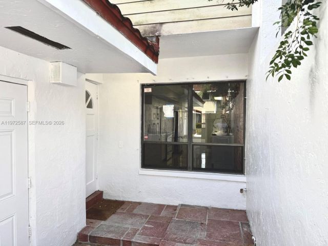 Дом в аренду по адресу 2700 N 34th Ave I - фото 7474637