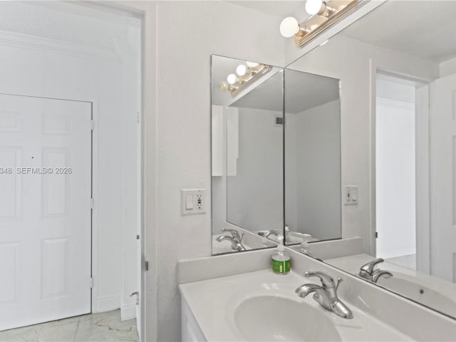 Продажа квартиры #1239 - фото 7477745