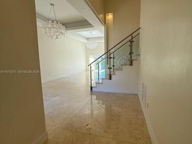 Дом в аренду по адресу 10942 NW 59th St - фото 7486210