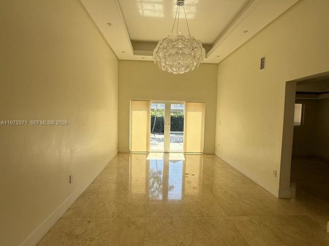 Дом в аренду по адресу 10942 NW 59th St - фото 7486211