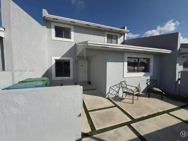 Продажа дома по адресу 5685 NW 194th Ln - фото 7480349