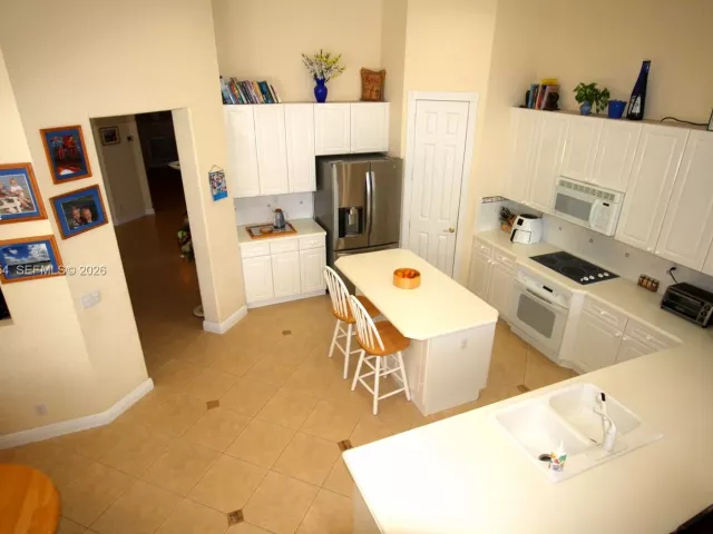 Продажа дома по адресу 7635 Ironhorse Blvd - фото 7451197