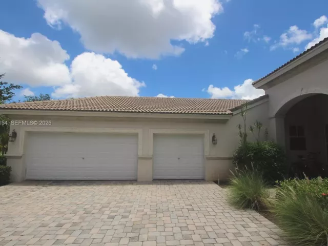 Продажа дома по адресу 7635 Ironhorse Blvd - фото 7451184