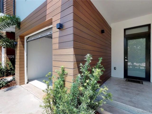 Дом в аренду по адресу 1503 N 17TH AVE 0 - фото 7474340