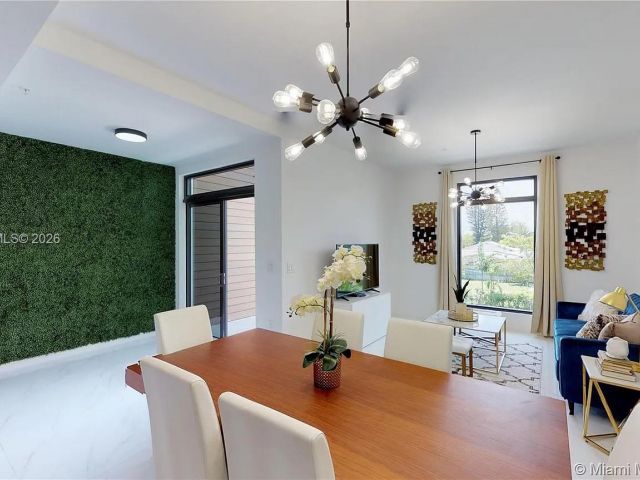 Дом в аренду по адресу 1503 N 17TH AVE 0 - фото 7474347