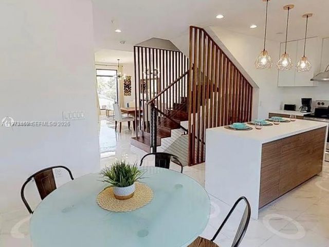 Дом в аренду по адресу 1503 N 17TH AVE 0 - фото 7474350