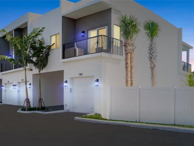 Дом в аренду по адресу 355 NW 30 terr 0601 - фото 7478706