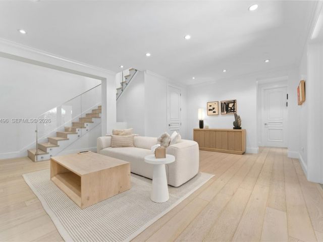 Продажа дома по адресу 1210 95th Street - фото 7478070