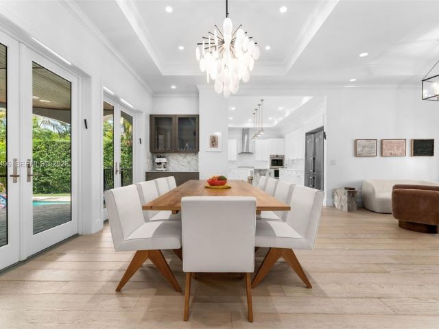 Продажа дома по адресу 1210 95th Street - фото 7478079