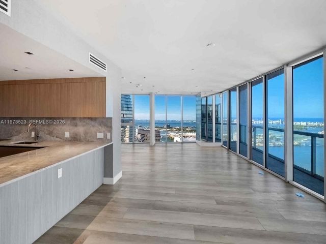 Квартира в аренду номер5701 - фото 7510696