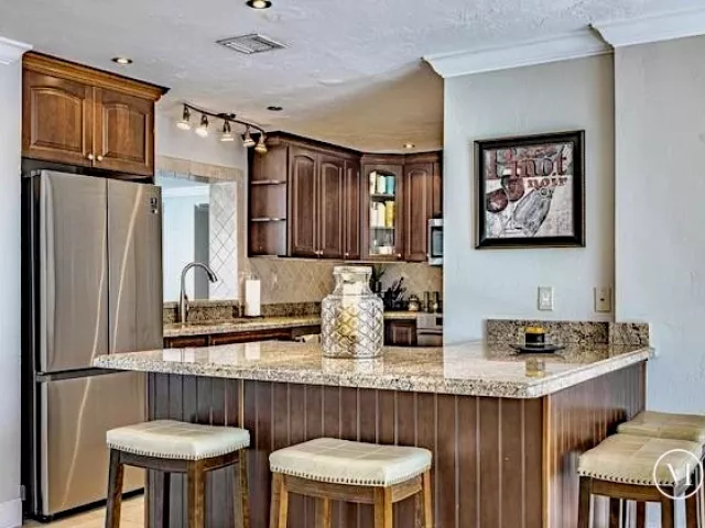 Продажа дома по адресу 1131 SE 5th Avenue - фото 9356943