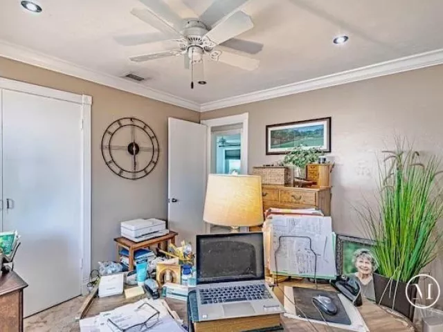 Продажа дома по адресу 1131 SE 5th Avenue - фото 9356956
