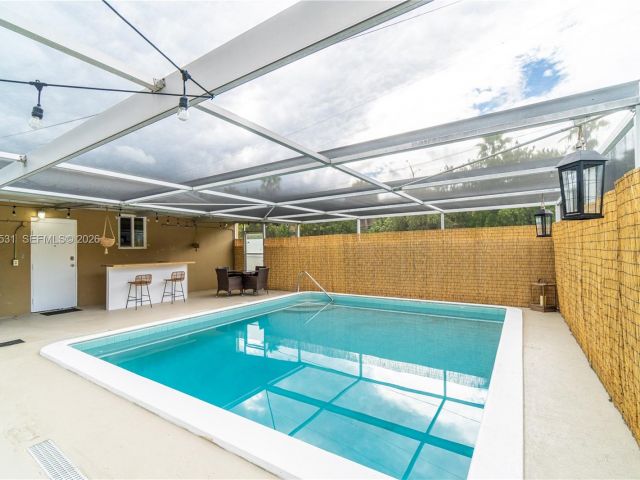 Продажа дома по адресу 13405 NW 6th Ave - фото 7475774