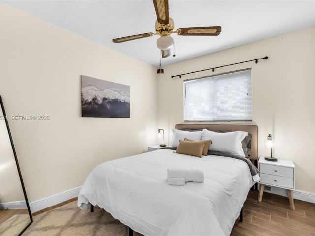 Продажа дома по адресу 13405 NW 6th Ave - фото 7475783