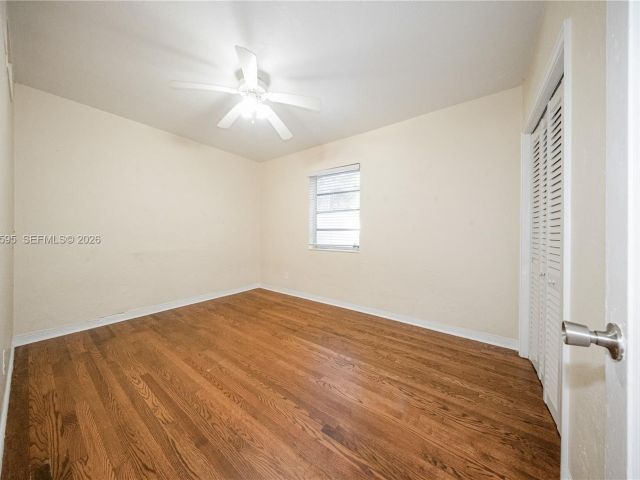 Продажа дома по адресу 2725 SW 82nd Ave - фото 7524919