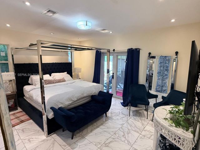 Продажа дома по адресу 1281 NW 31st Ave - фото 7501683