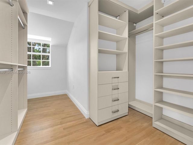 Продажа дома по адресу 6675 Roxbury Ln - фото 7469254