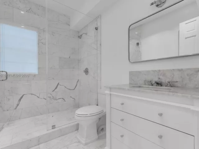 Продажа дома по адресу 6675 Roxbury Ln - фото 7469251