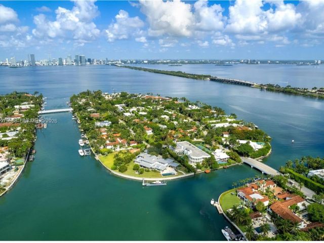 Продажа дома по адресу 2815 Regatta Ave - фото 7469224