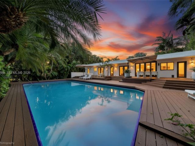 Продажа дома по адресу 2815 Regatta Ave - фото 7469226