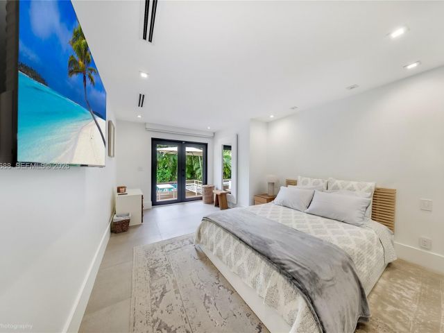 Продажа дома по адресу 2815 Regatta Ave - фото 7469237