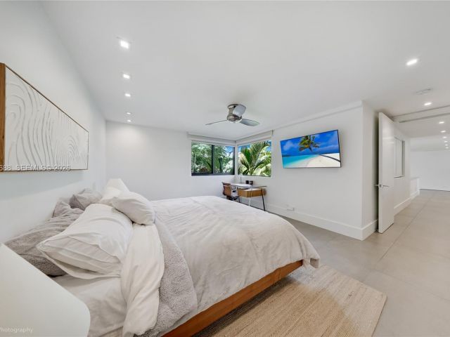 Продажа дома по адресу 2815 Regatta Ave - фото 7469240