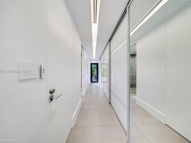 Продажа дома по адресу 2815 Regatta Ave - фото 7469241