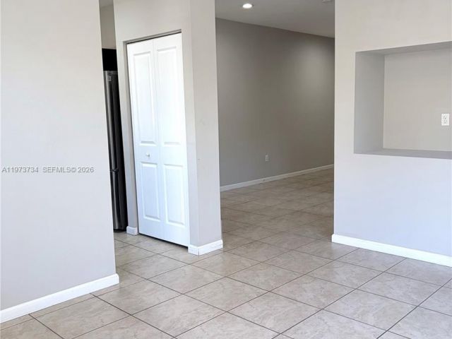 Дом в аренду по адресу 11471 SW 244th Ter NA - фото 7457388