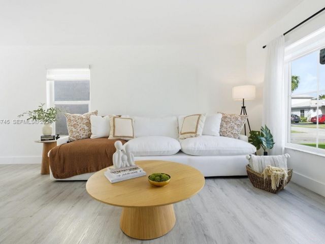 Дом в аренду по адресу 12138 SW 250th Ter - фото 7459298