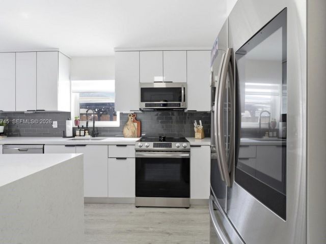 Дом в аренду по адресу 12138 SW 250th Ter - фото 7459305