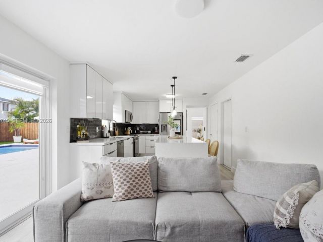 Дом в аренду по адресу 12138 SW 250th Ter - фото 7459309