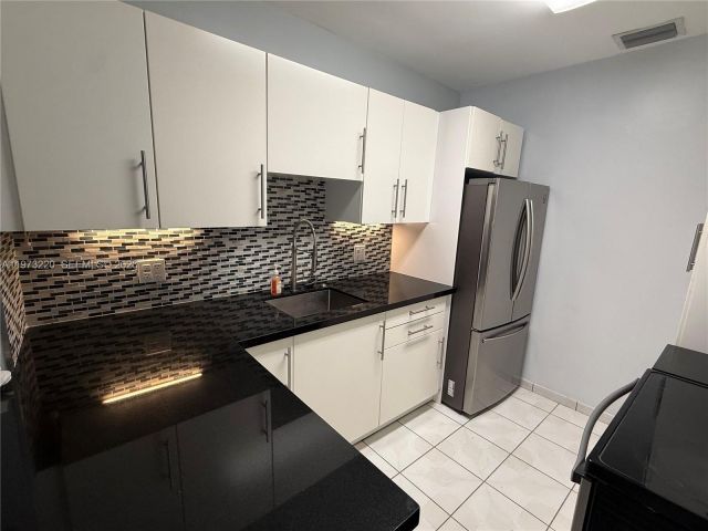 Продажа дома по адресу  - фото 7528377