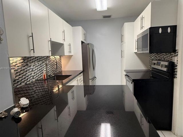 Продажа дома по адресу  - фото 7528378