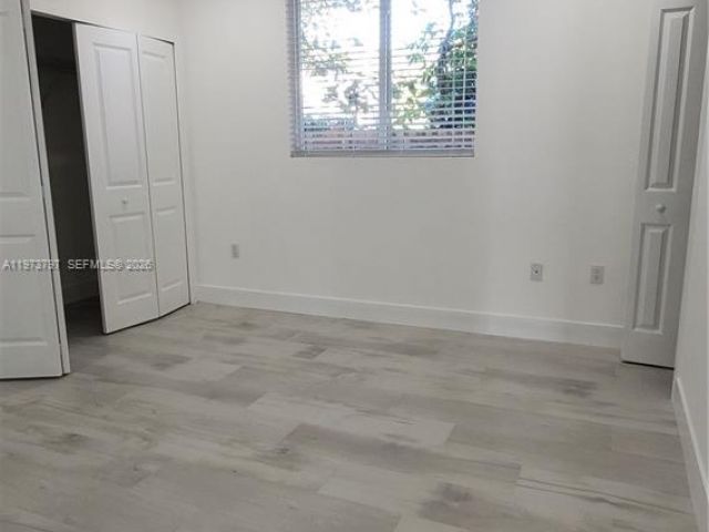 Дом в аренду по адресу 3787 Thomas Ave - фото 7518812