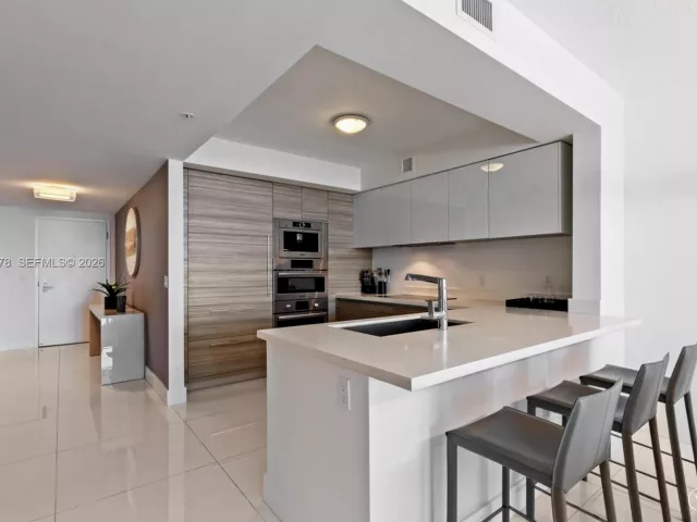 Продажа квартиры #4-1705 - фото 7489927