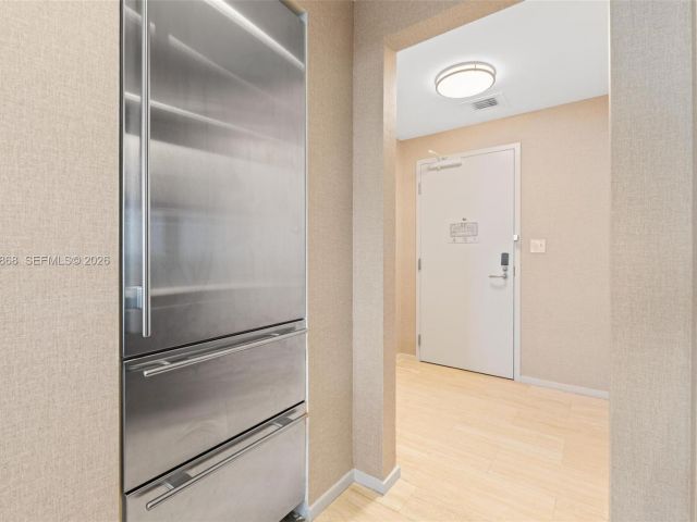 Продажа квартиры #R1803 - фото 7498099