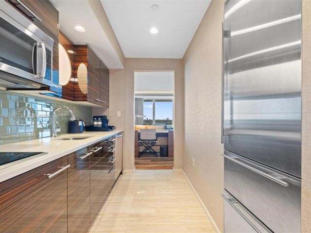 Продажа квартиры #R1803 - фото 7498102