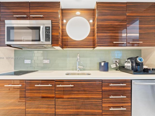 Продажа квартиры #R1803 - фото 7498104