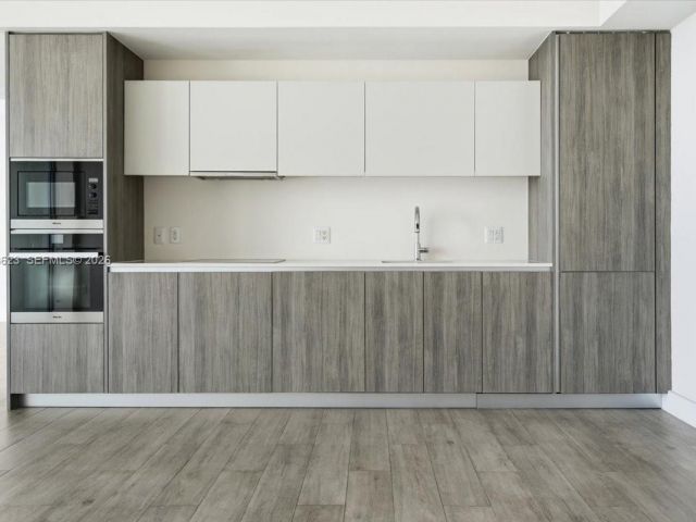 Продажа квартиры #3004 - фото 7491370