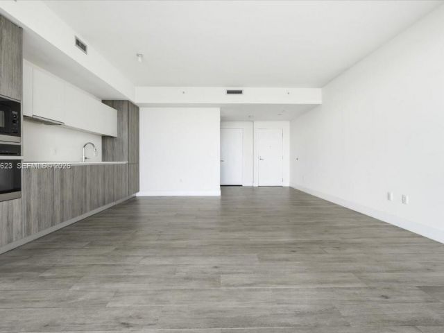 Продажа квартиры #3004 - фото 7491372