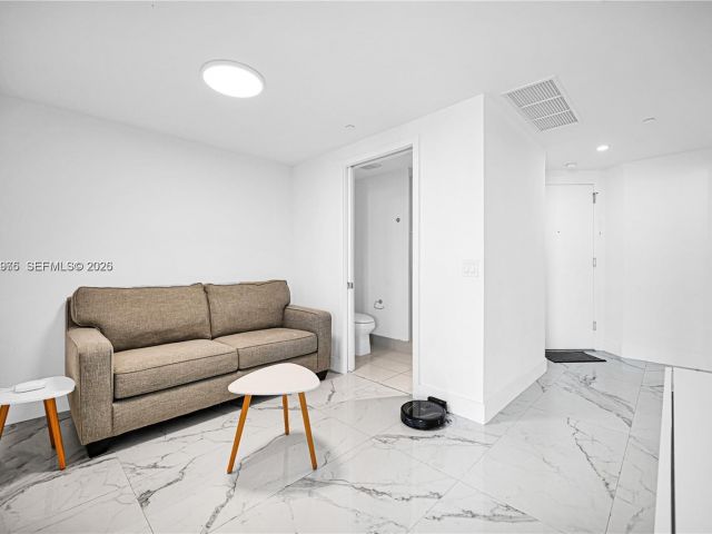 Квартира в аренду номер2007 - фото 7494703