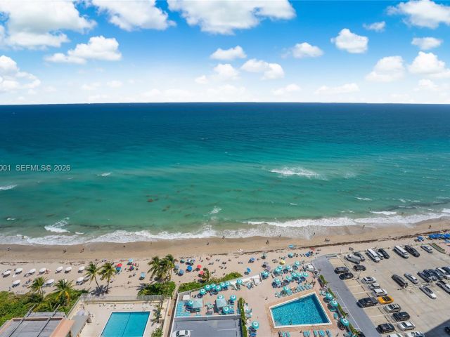 Квартира в аренду номер2406 - фото 7513903