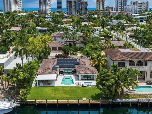 Дом в аренду по адресу 524 Oleander Dr - фото 7462269