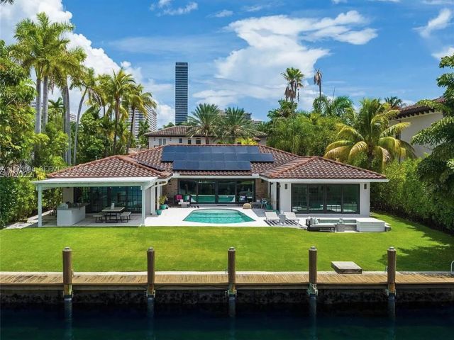 Дом в аренду по адресу 524 Oleander Dr - фото 7462270