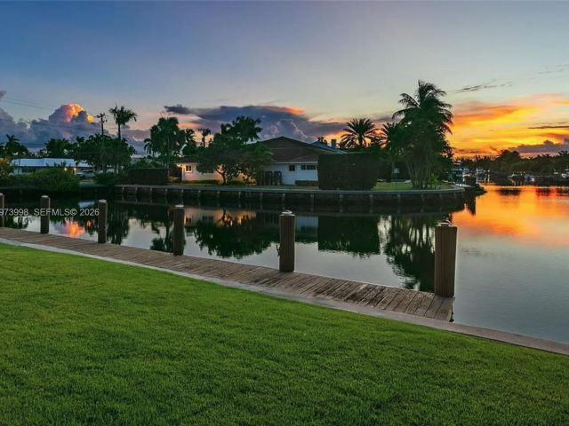 Дом в аренду по адресу 524 Oleander Dr - фото 7462273