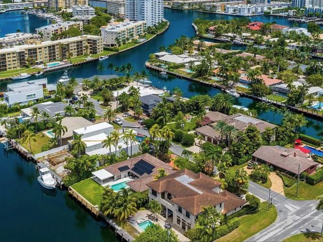 Дом в аренду по адресу 524 Oleander Dr - фото 7462278