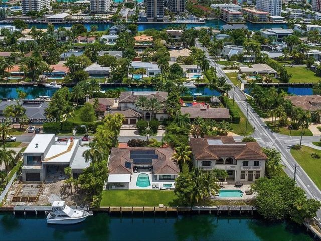 Дом в аренду по адресу 524 Oleander Dr - фото 7462279