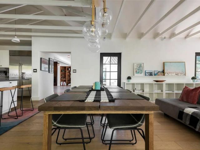 Дом в аренду по адресу 524 Oleander Dr - фото 7462284