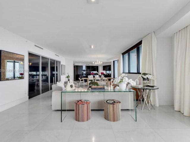 Продажа квартиры #4605 - фото 7530304