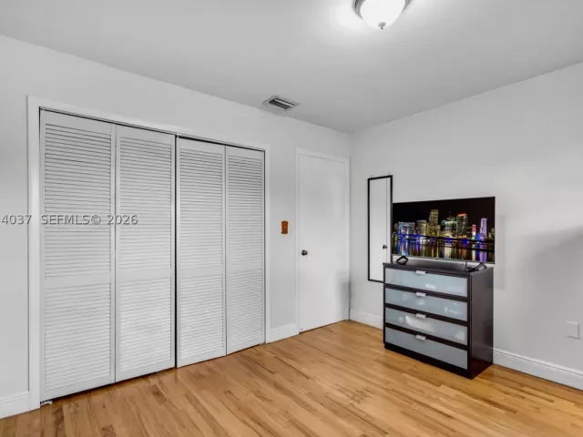 Продажа дома по адресу 9911 SW 136th Ct - фото 8926875